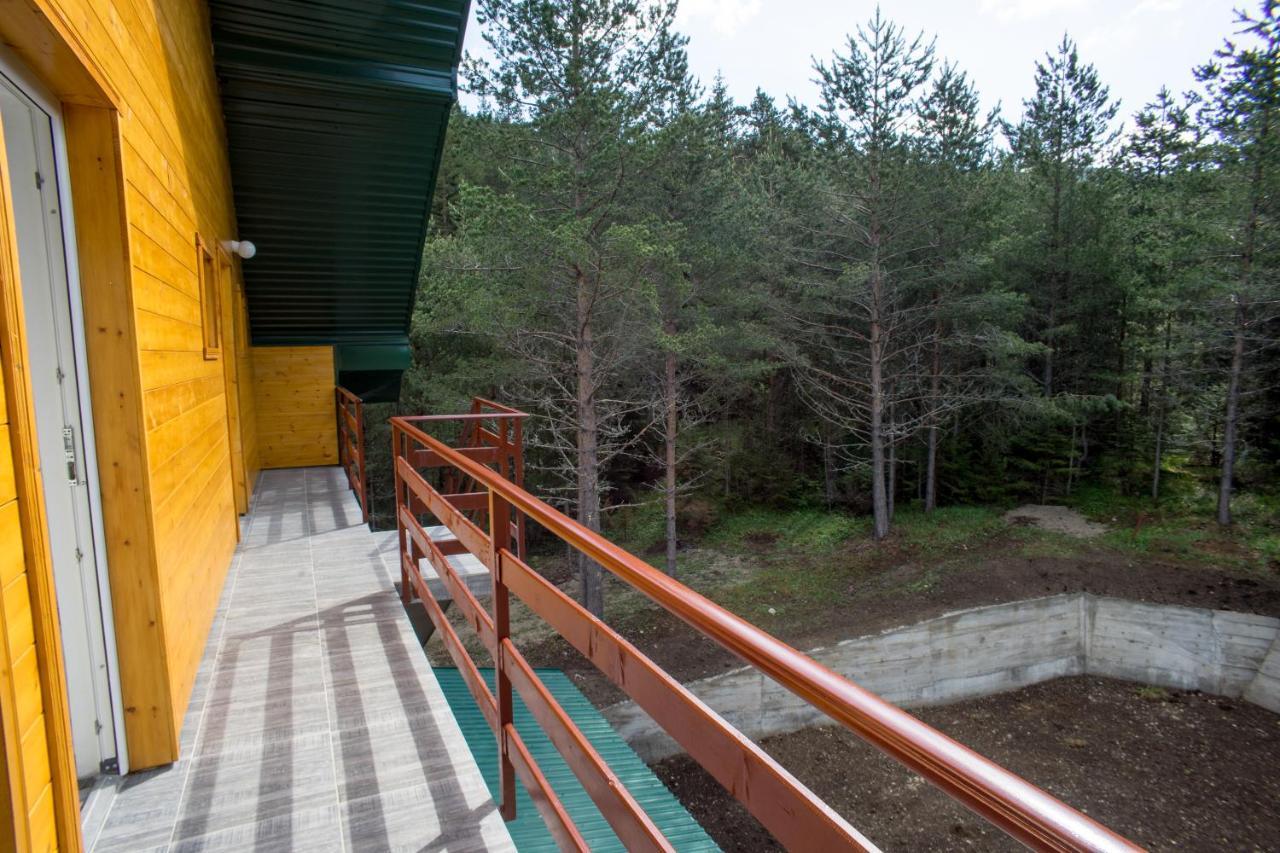Apartmani Jezero Zabljak  Ngoại thất bức ảnh