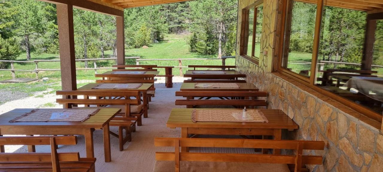 Apartmani Jezero Zabljak  Ngoại thất bức ảnh
