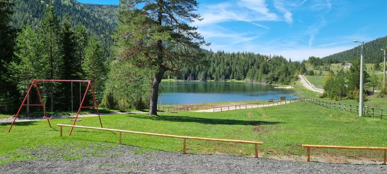 Apartmani Jezero Zabljak  Ngoại thất bức ảnh