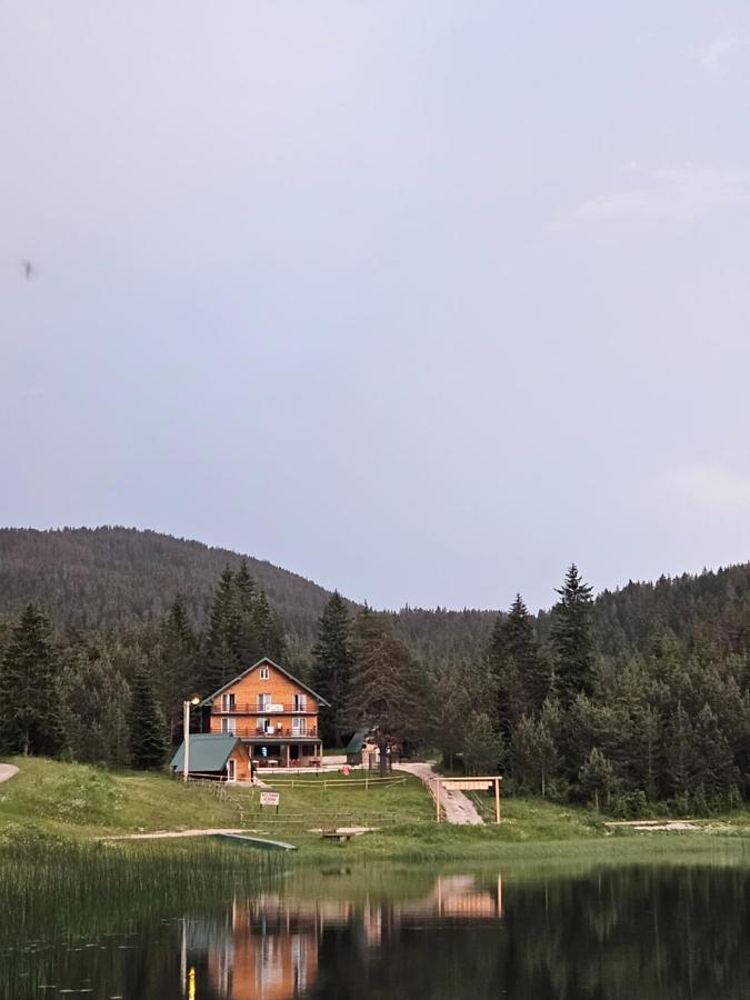 Apartmani Jezero Zabljak  Ngoại thất bức ảnh