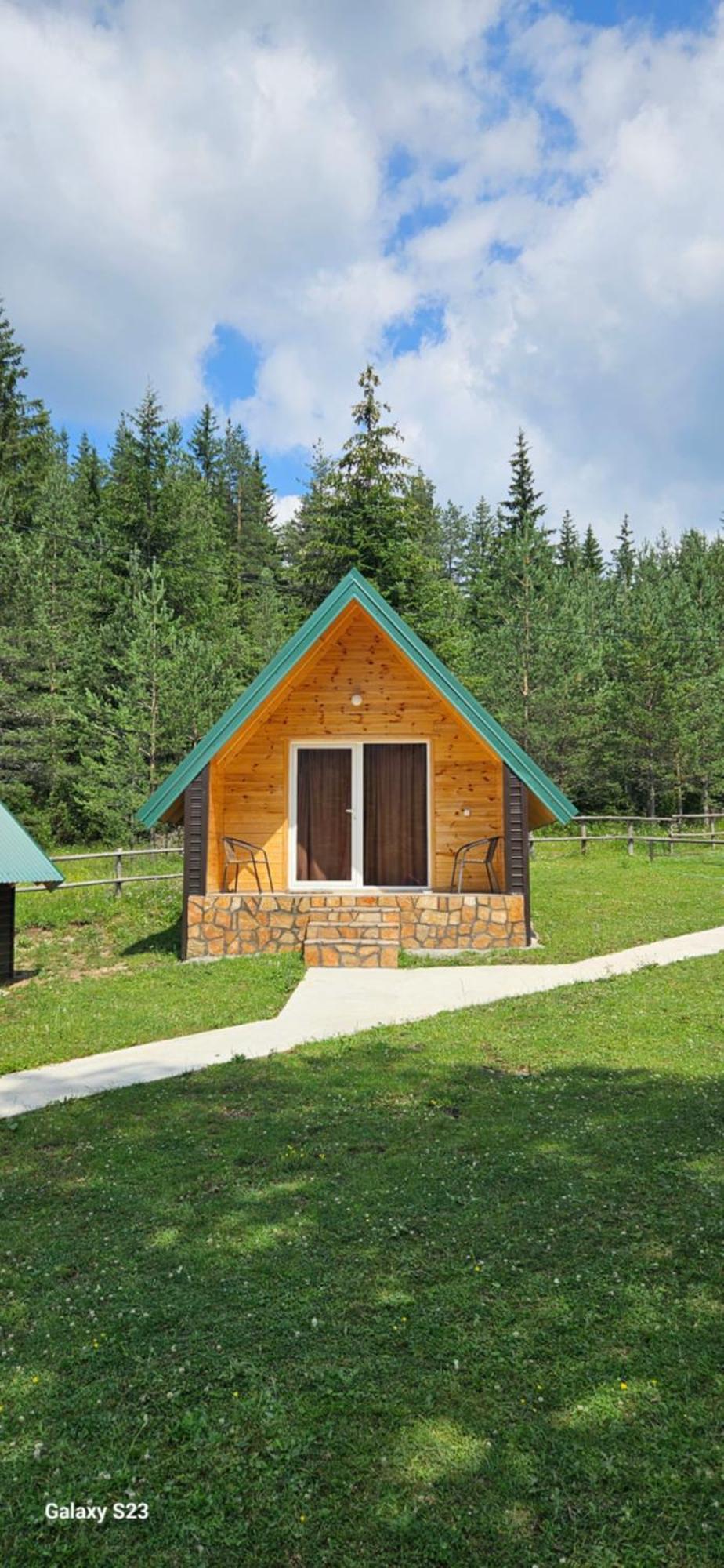 Apartmani Jezero Zabljak  Ngoại thất bức ảnh